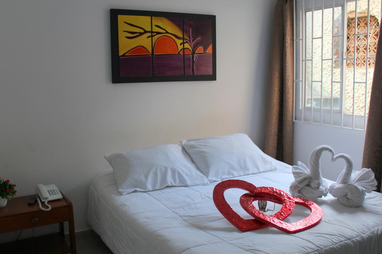 Hotel Lleras Premium #1 Medellín Esterno foto